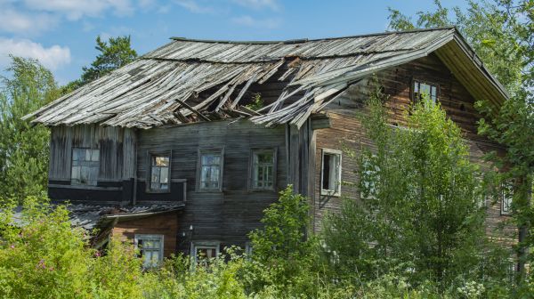 Cottage Demolition in Broken Arrow